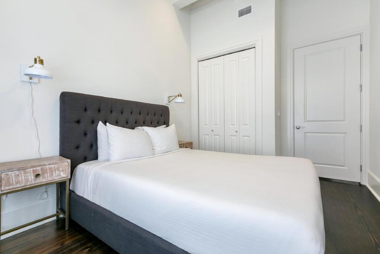 1 And 2 Bedroom Private Condos Steps Away From French Quarter Nova Orleães Exterior foto